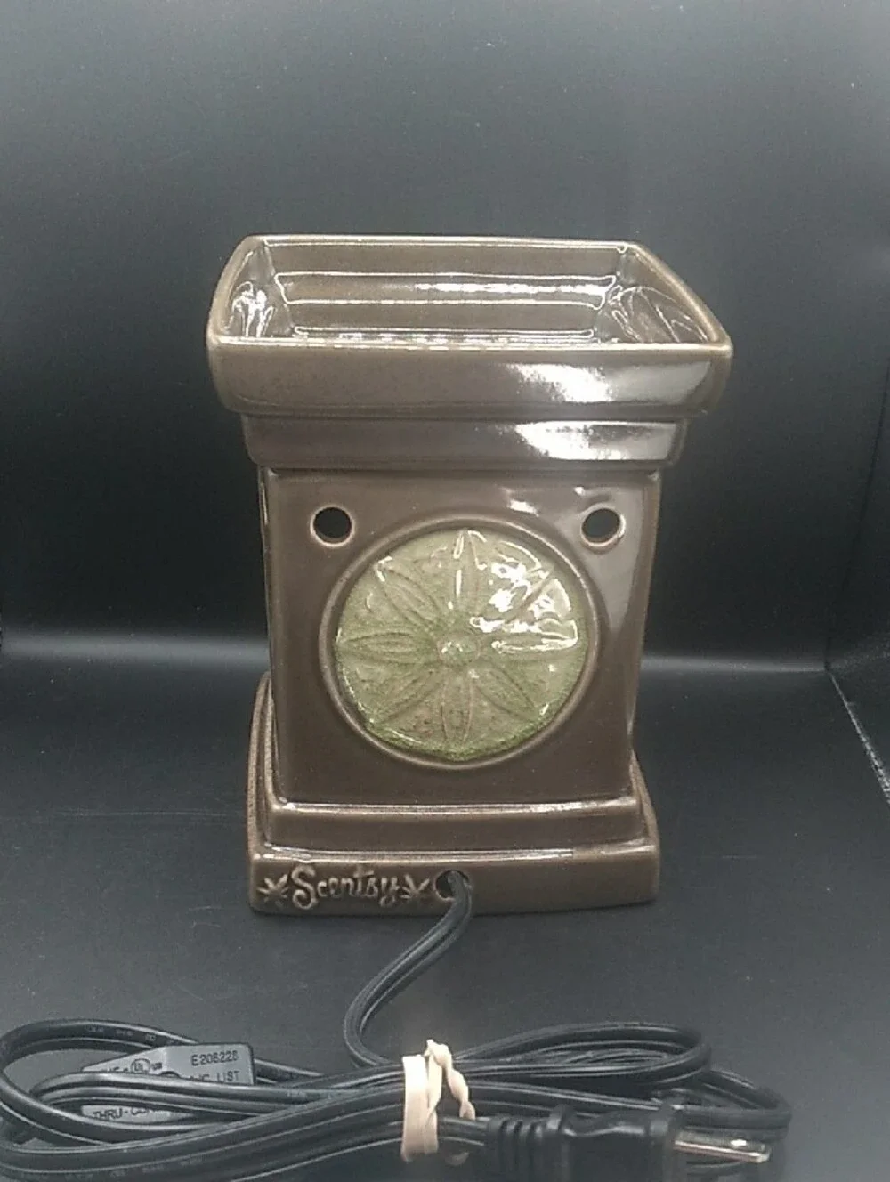 Scentsy lovely retired